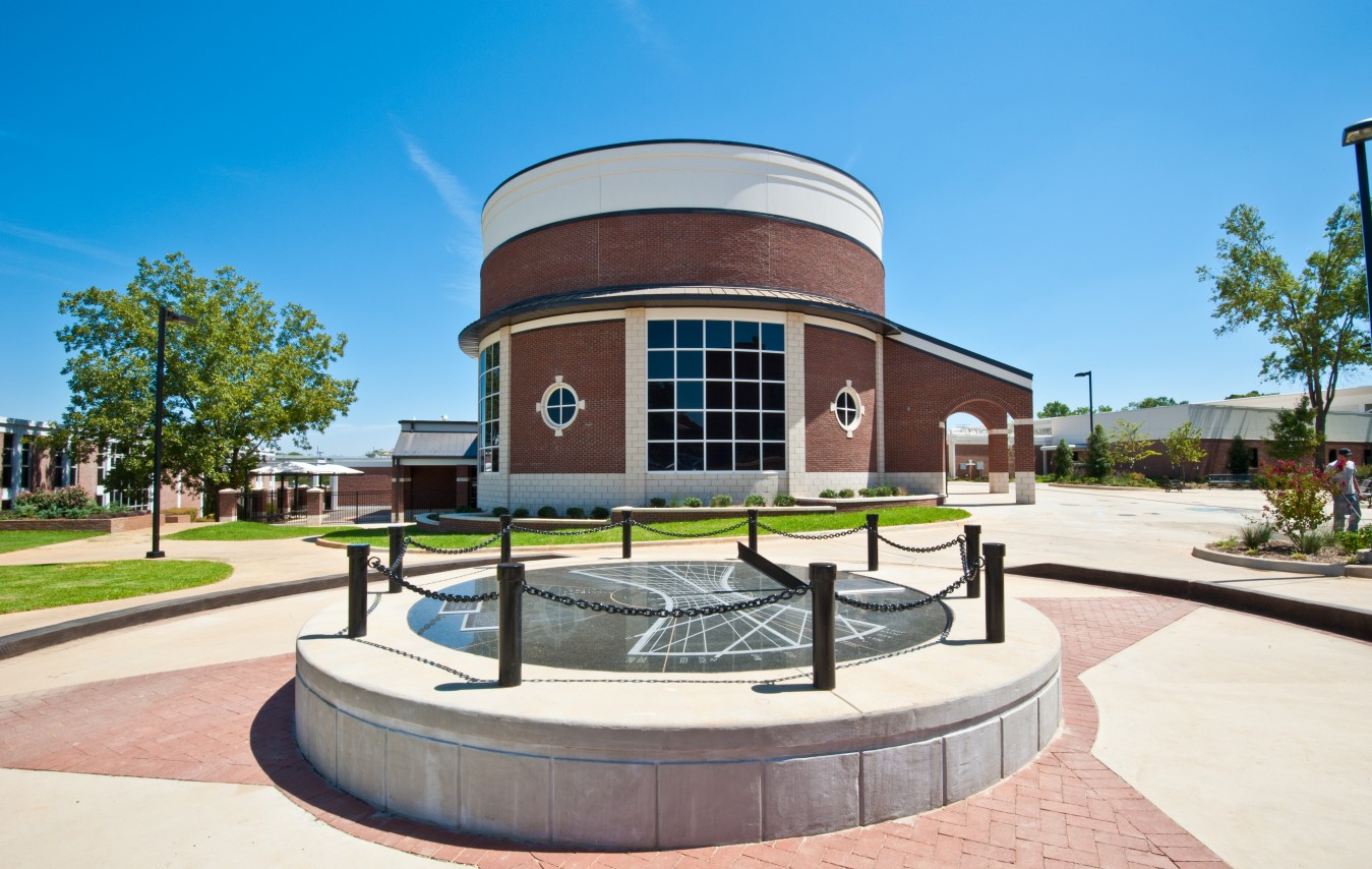 Tyler Texas Planetarium at the Tyler Junior College (TJC) Center for Earth  and Space Science Education (CESSE)